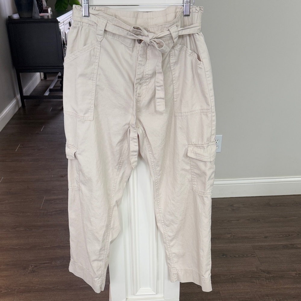 Old Navy stone colored lightweight pants Medium - Picture 2 of 8